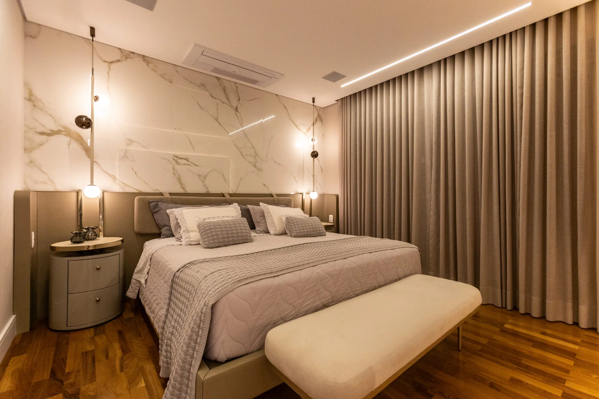 Alto Figueiras — projeto com peças Bed and Room