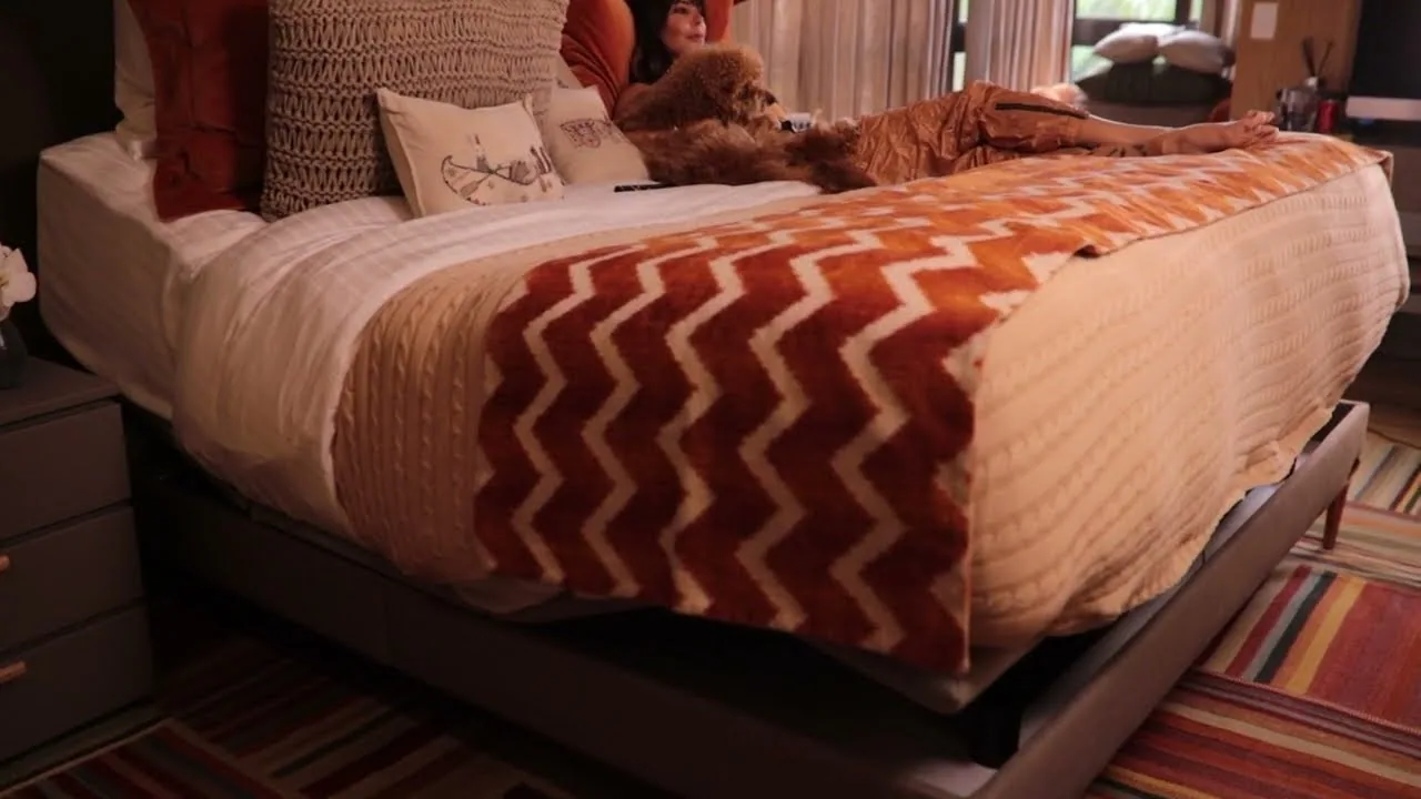Suzana Gullo — relato Bed and Room